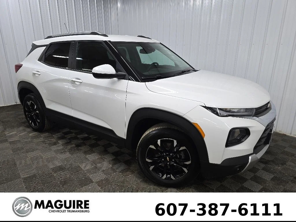 Used 2023 White Chevrolet LT image 7