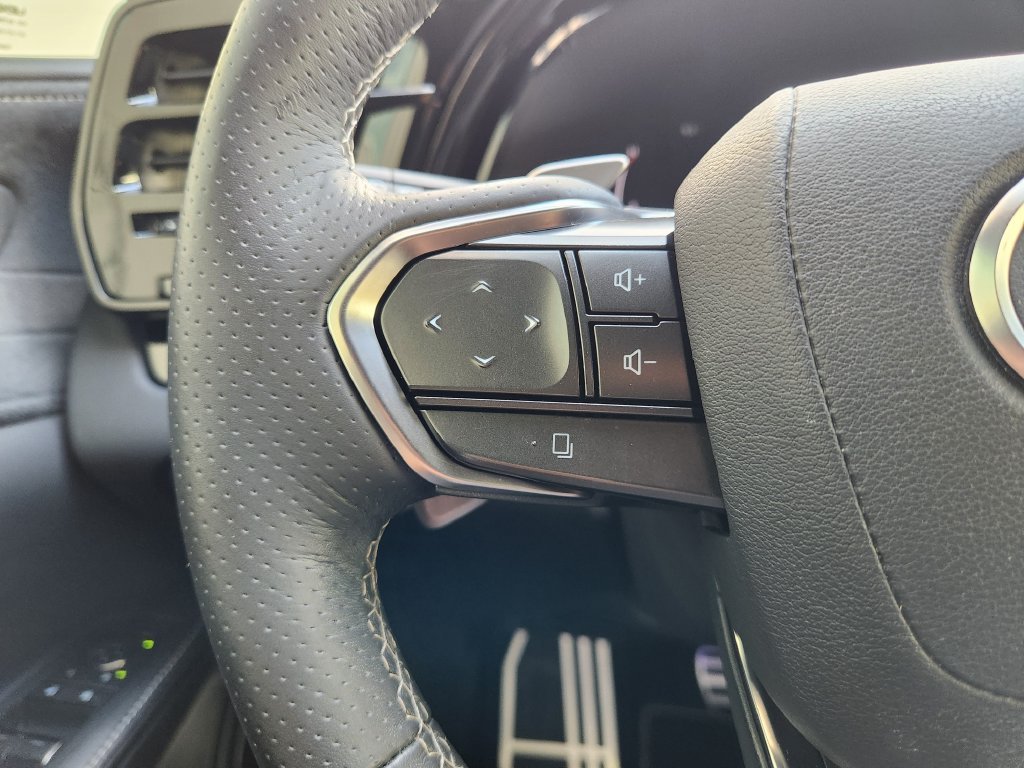 Certified Used 2024 Ultra White Lexus 500h F SPORT Performance image 28