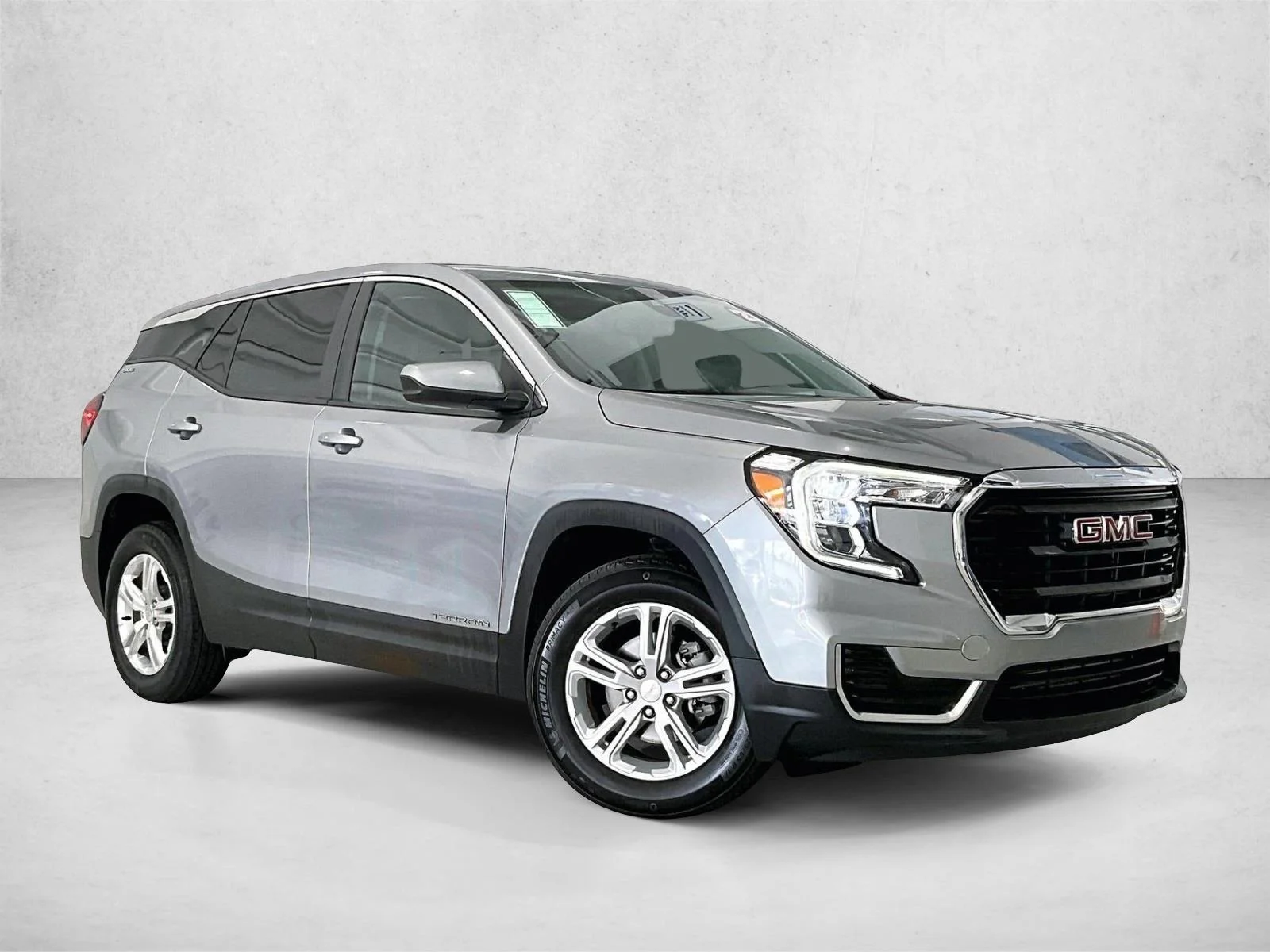 Used 2023 Sterling Metallic GMC SLE image 12