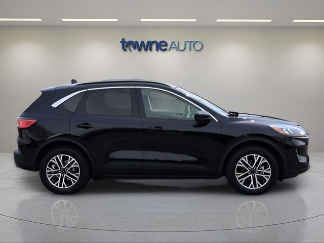 Used 2022 Black Ford SEL image 8