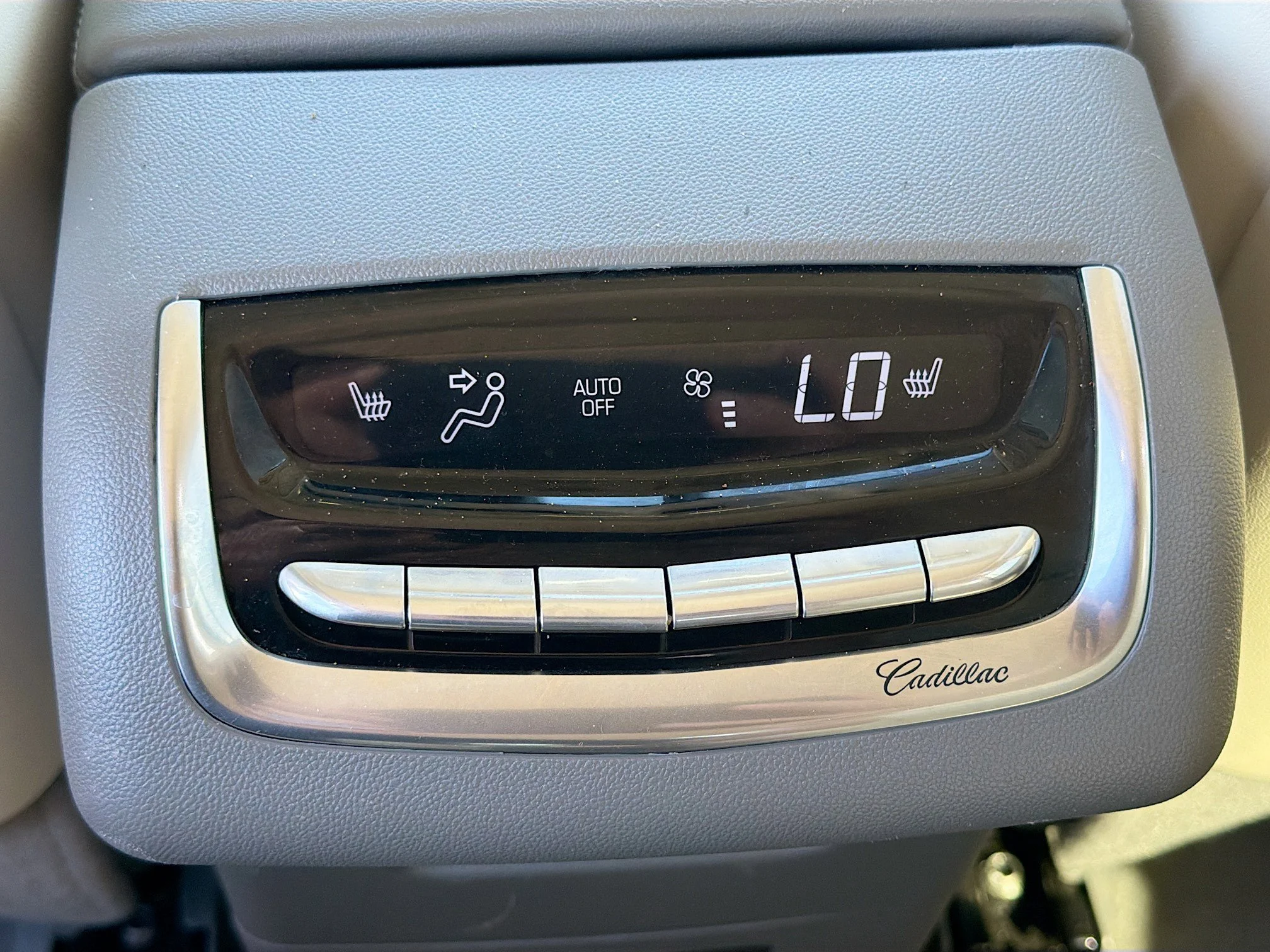 2024 Cadillac XT6 Premium Luxury - Photo 21