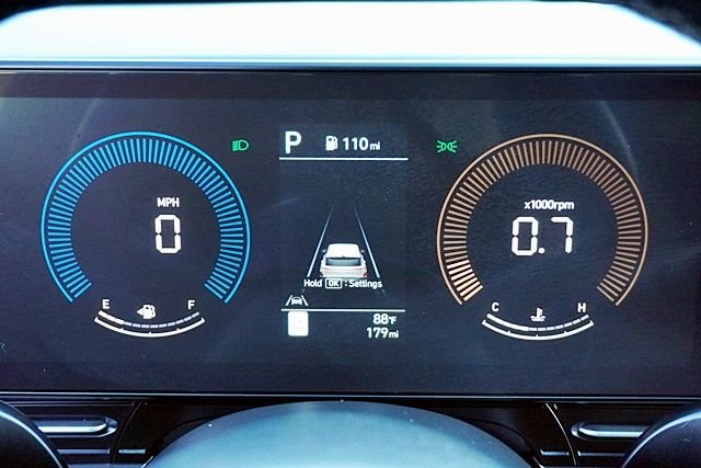 Used 2026 Gray Hyundai SEL Sport image 31