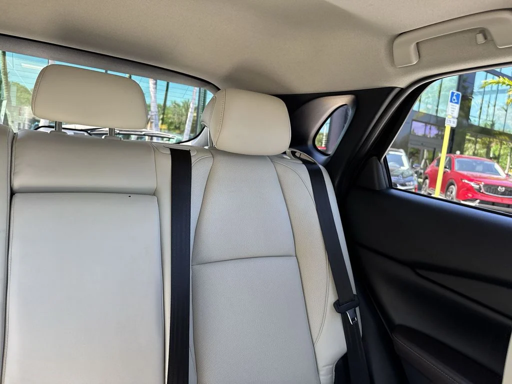 Used 2021 Machine Gray Metallic Mazda Premium image 19
