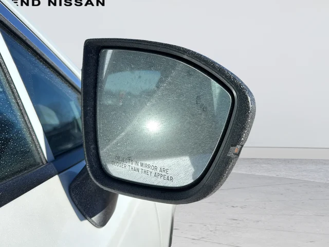 New 2026 Everest White Pearl TriCoat Nissan SL image 9