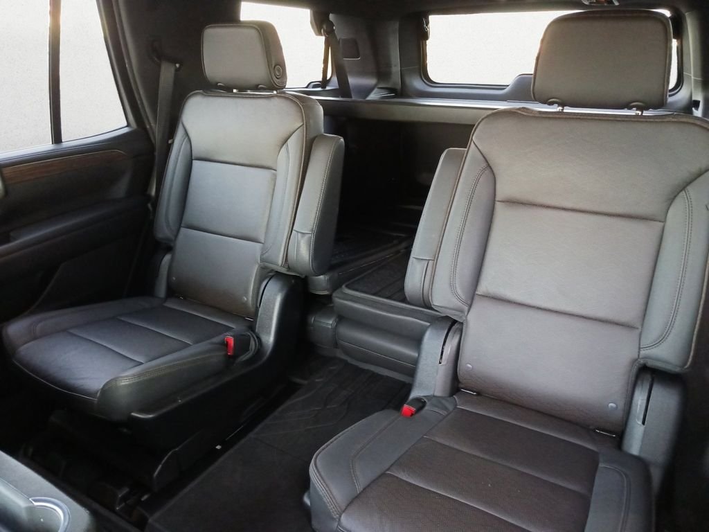 Used 2023 Beige Chevrolet High Country image 9