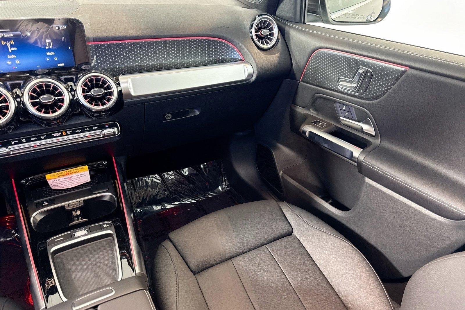 New 2026 Mountain Grey Metallic Mercedes-Benz GLB 250 image 21