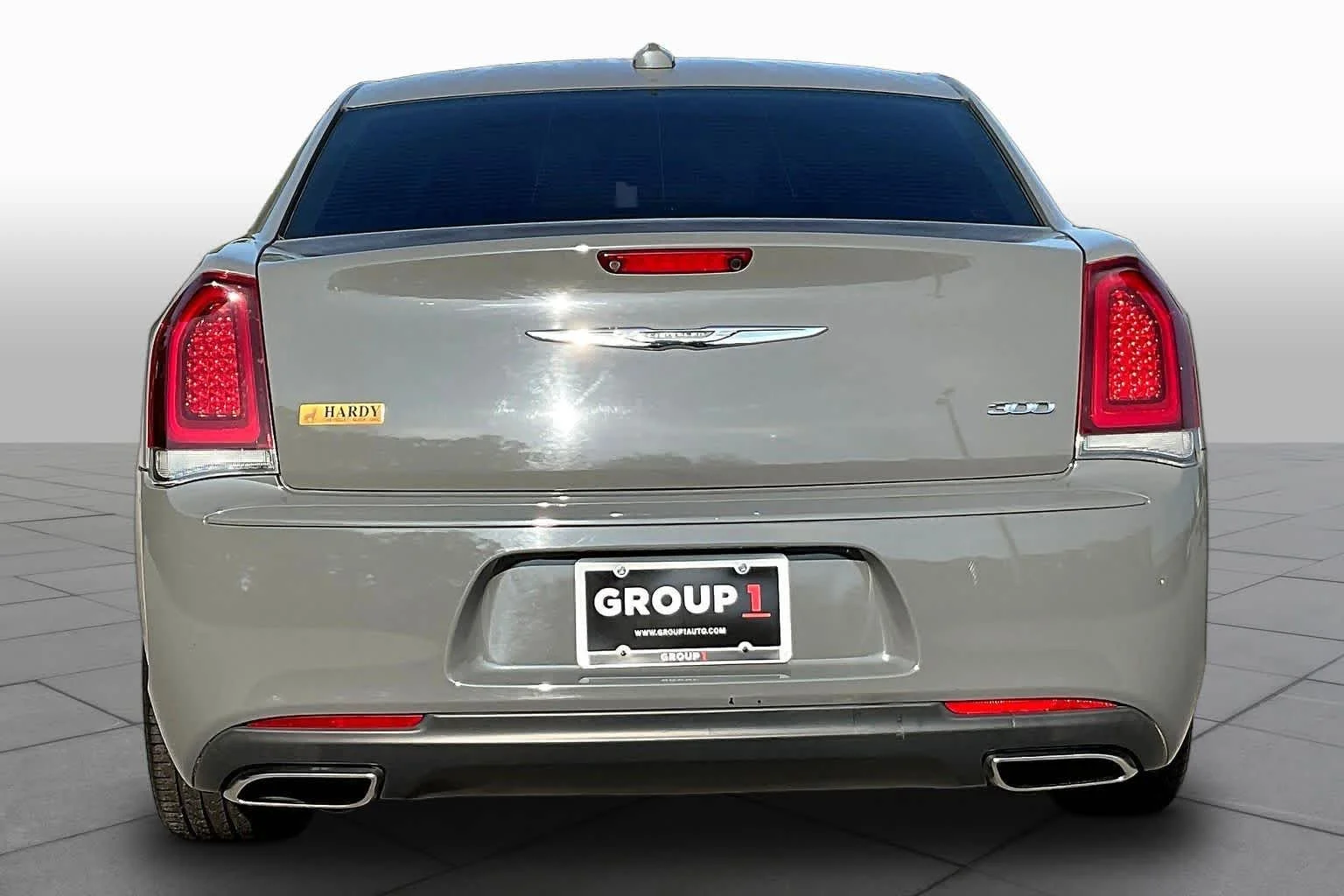 Used 2019 Ceramic Grey Clearcoat Chrysler Touring image 5