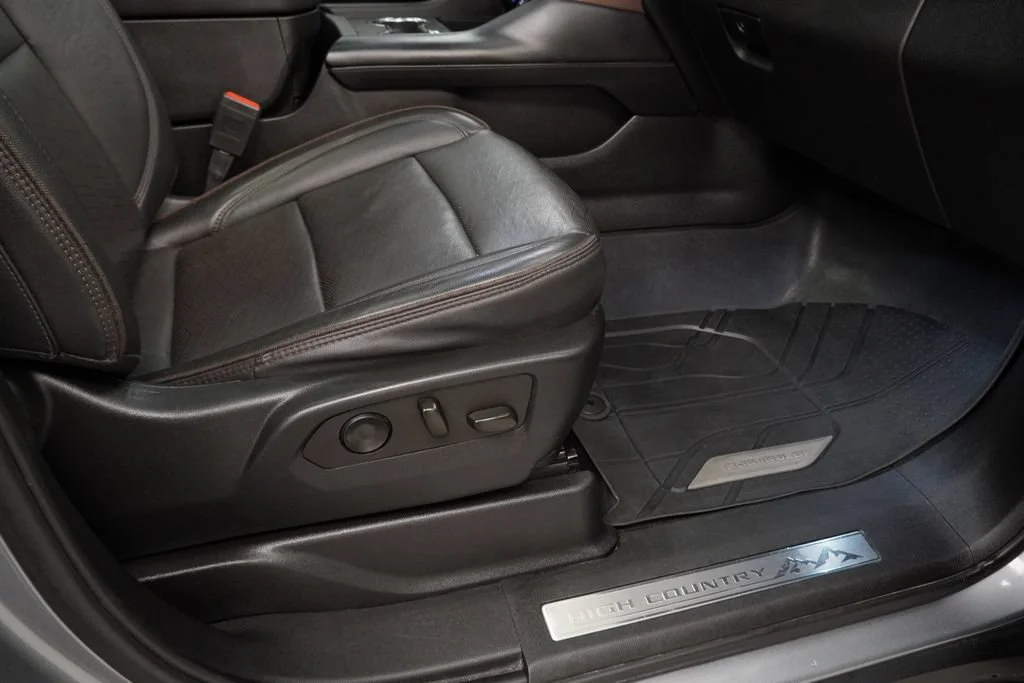 Used 2023 Sterling Gray Metallic Chevrolet High Country image 34