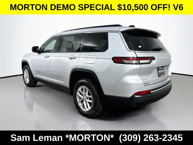 New 2025 Silver Jeep Laredo image 5