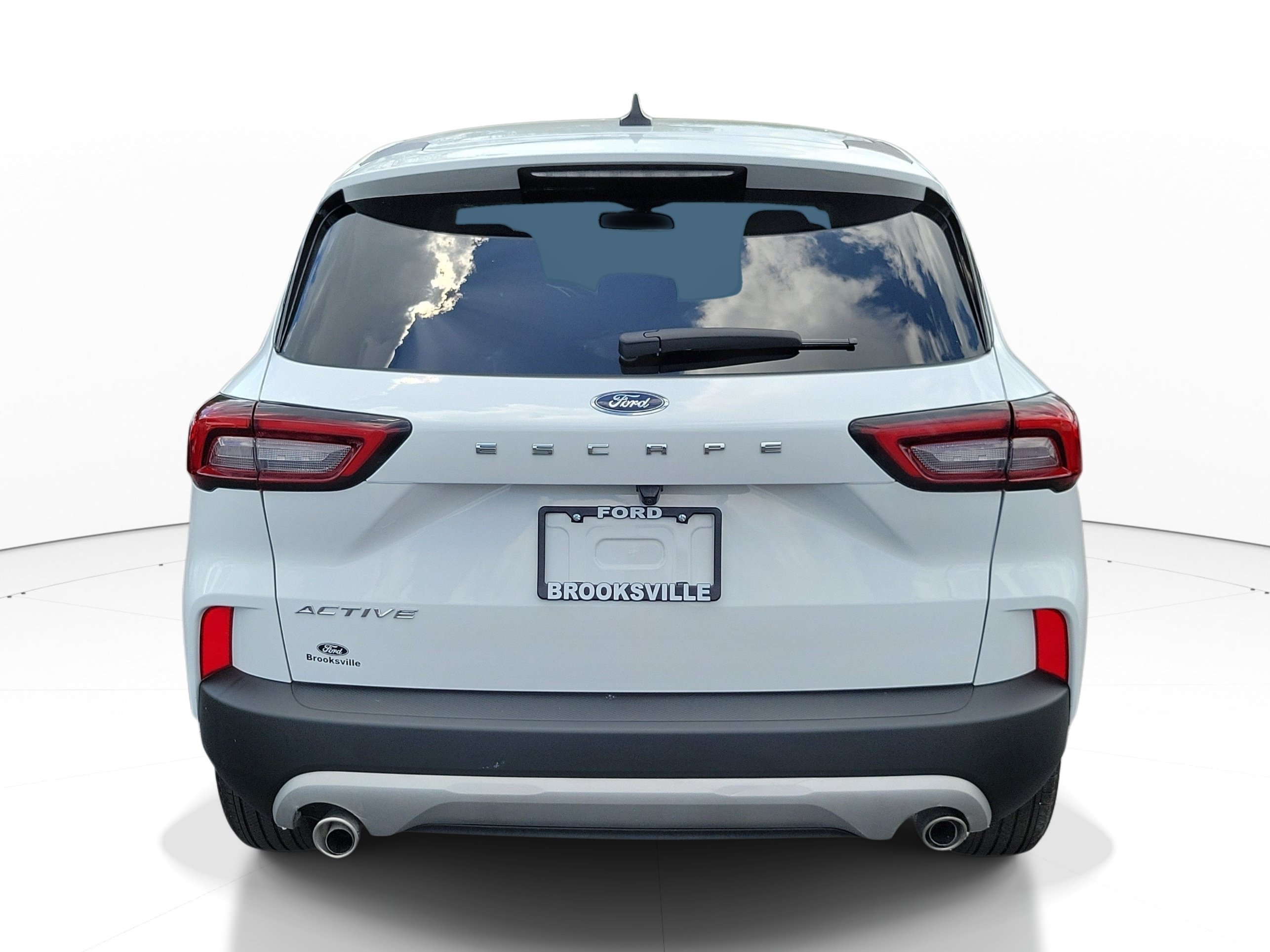 Used 2024 Oxford White Ford Active image 4