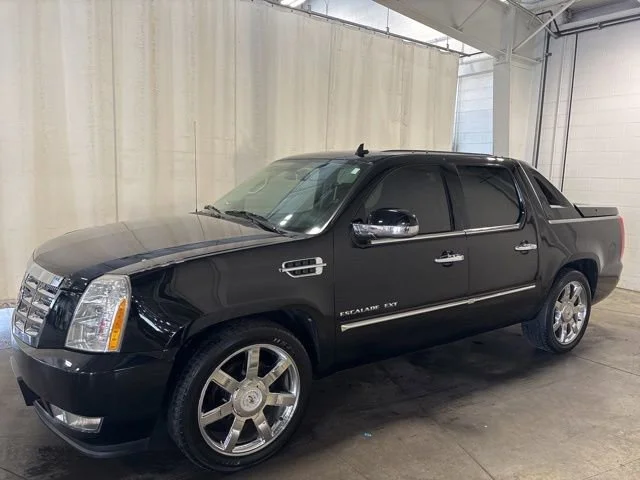 2011 Cadillac Escalade EXT AWD Luxury's photo