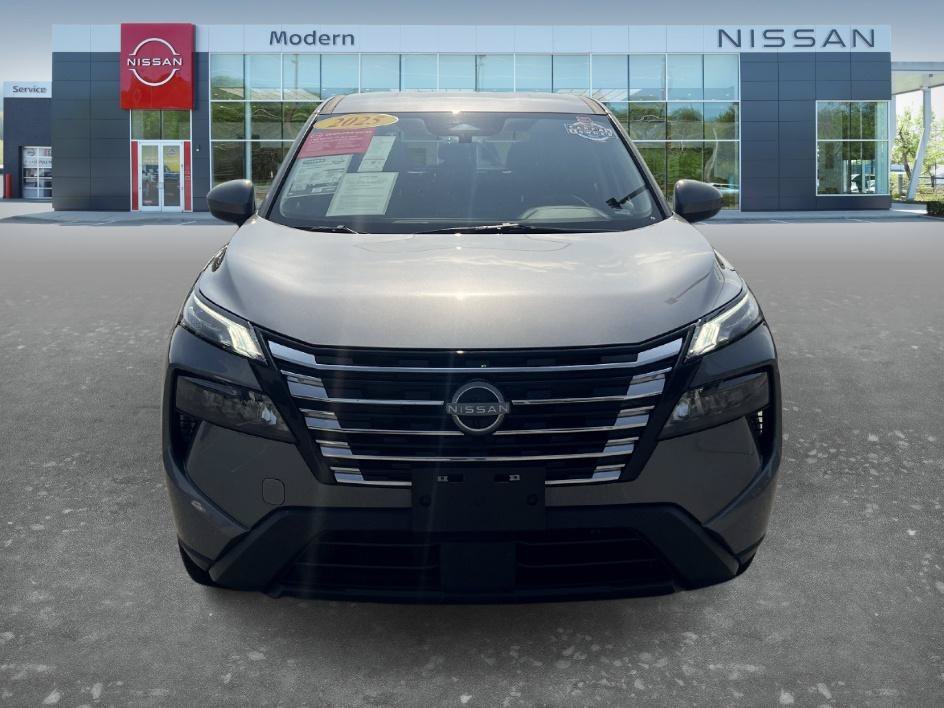 Used 2025 Gun Metallic Nissan SV image 2