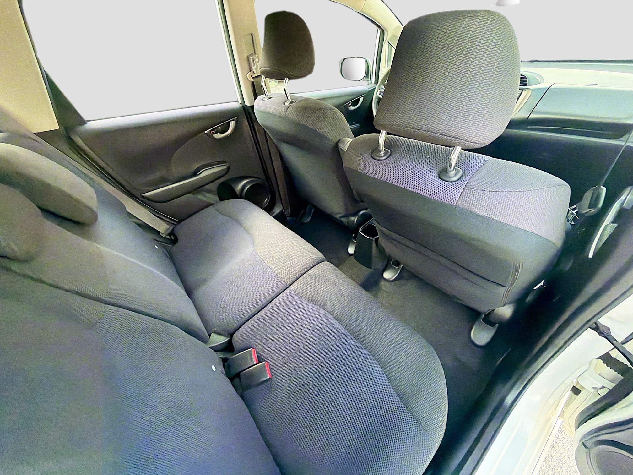 Used 2012 Taffeta White Honda Sport image 28