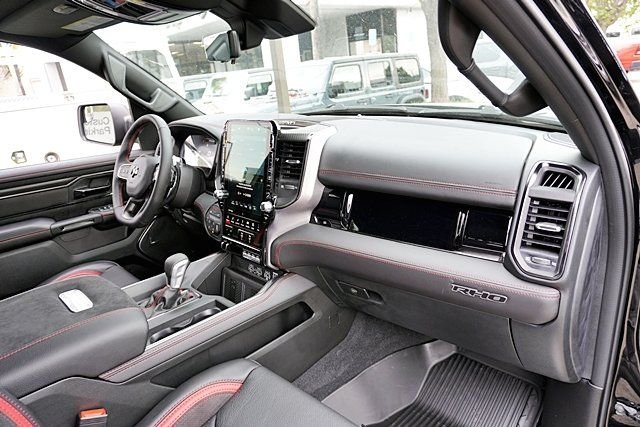 New 2026 Diamond Black Crystal Pearl-Coat Exterior Paint RAM RHO image 12