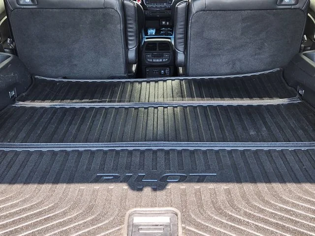 Used 2019 Black Honda Touring image 18