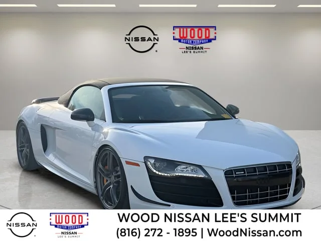 2011 Audi R8 5.2 Spyder quattro R tronic's photo