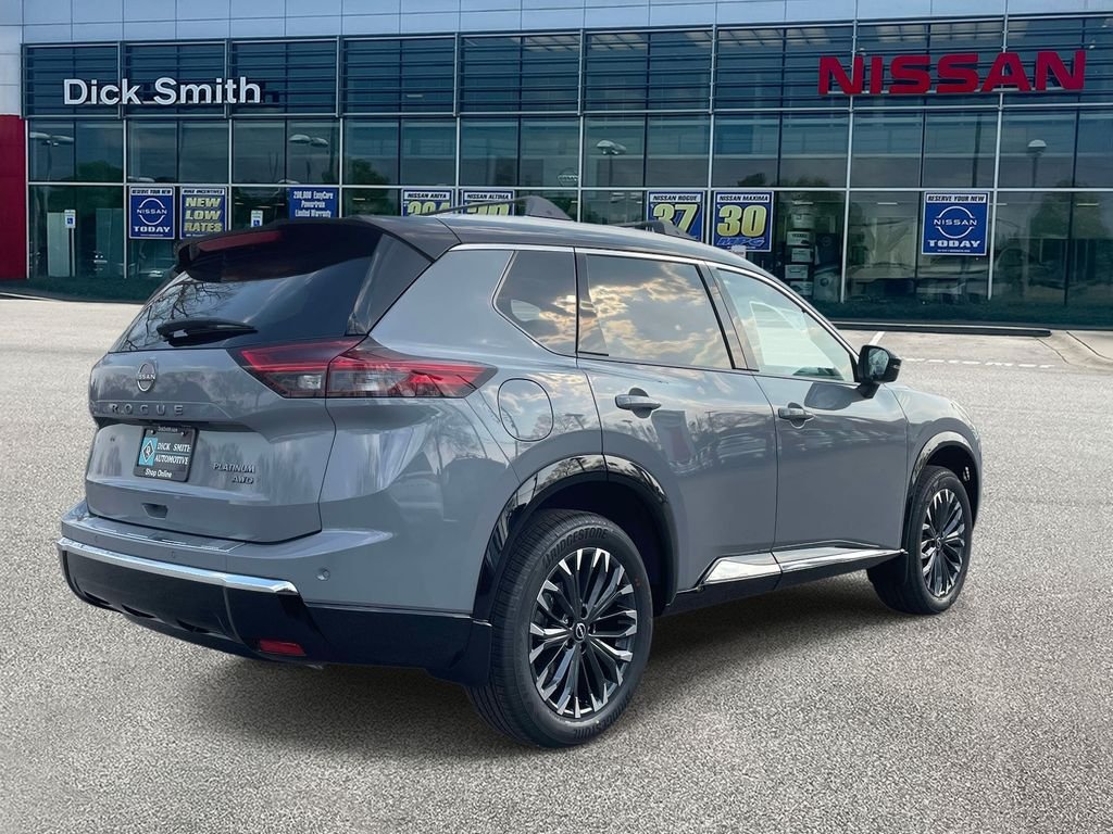 New 2026 Boulder Gray Pearl / Super Black Two-tone Nissan Platinum image 6