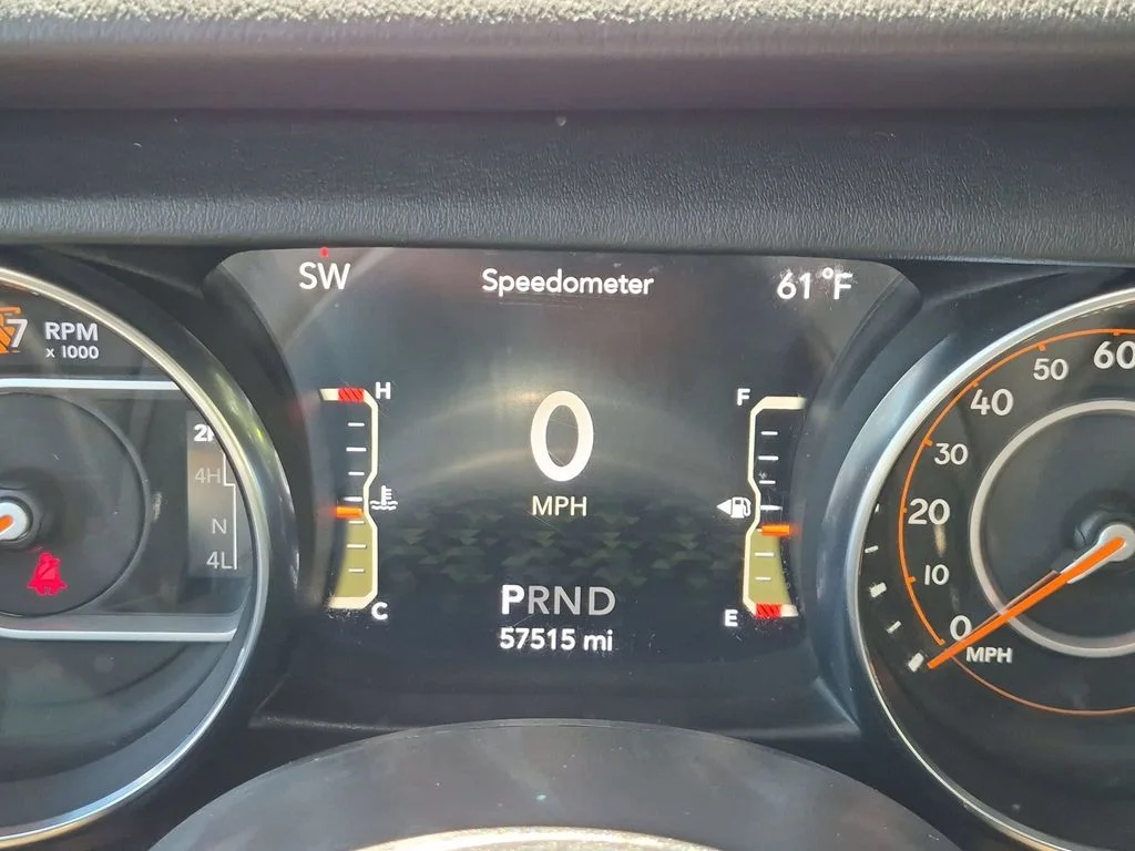 Used 2020 Silver Jeep Unlimited Sahara High Altitude image 13