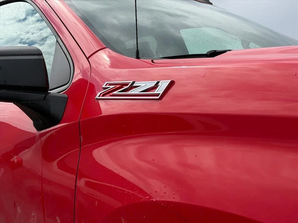 Used 2020 Red Hot Chevrolet Custom Trail Boss image 4