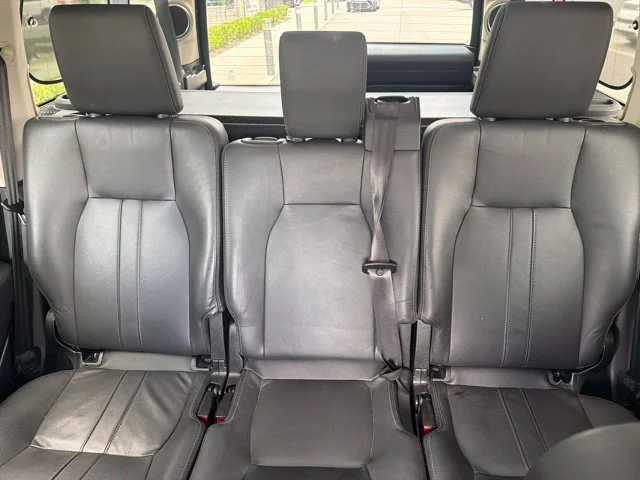 Used 2016  Land Rover HSE image 12