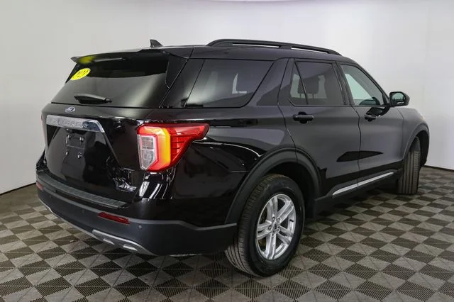 Used 2023 Black Ford XLT image 13