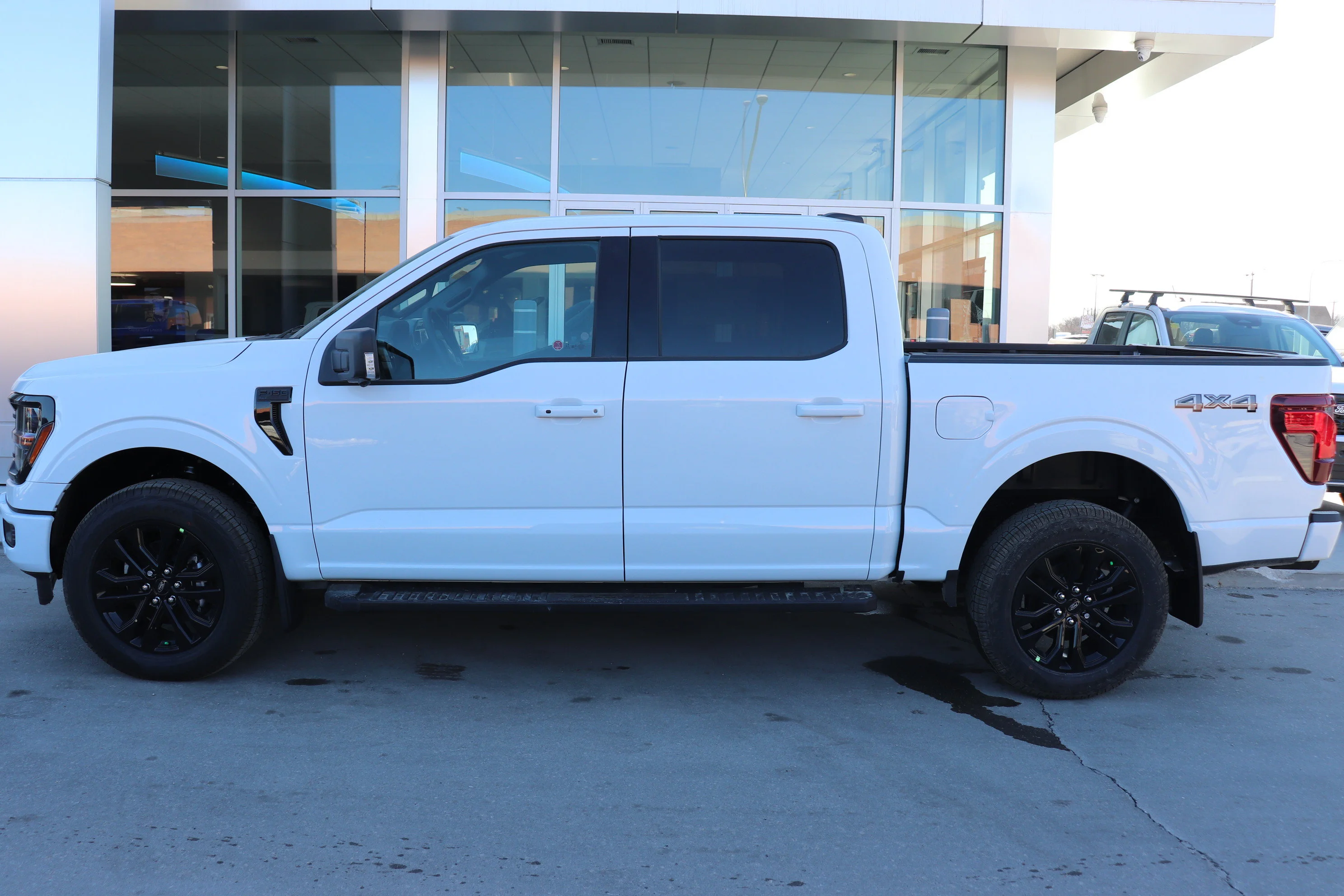 New 2026 OXFORD WHITE Ford XLT image 3