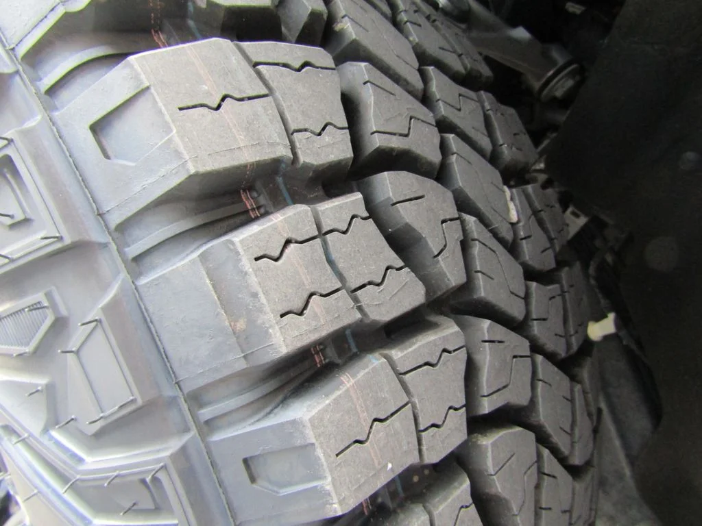 Used 2023 Red Ford Wildtrak image 29