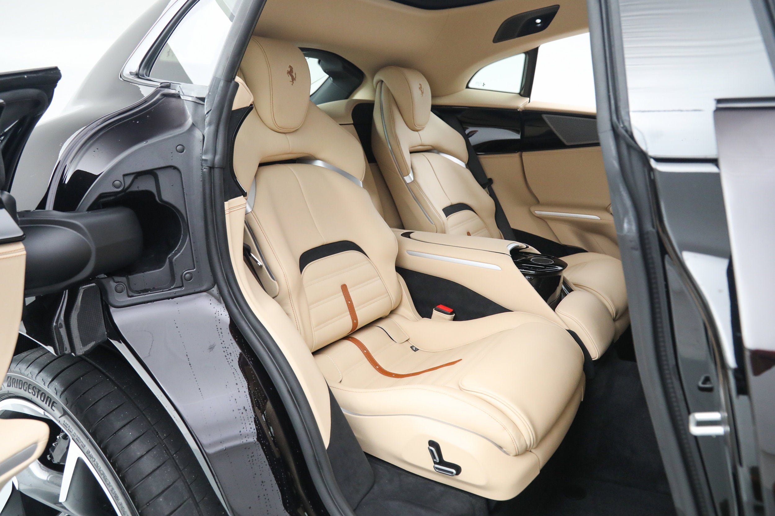 Certified Used 2025 Nero Purosangue Ferrari  image 26