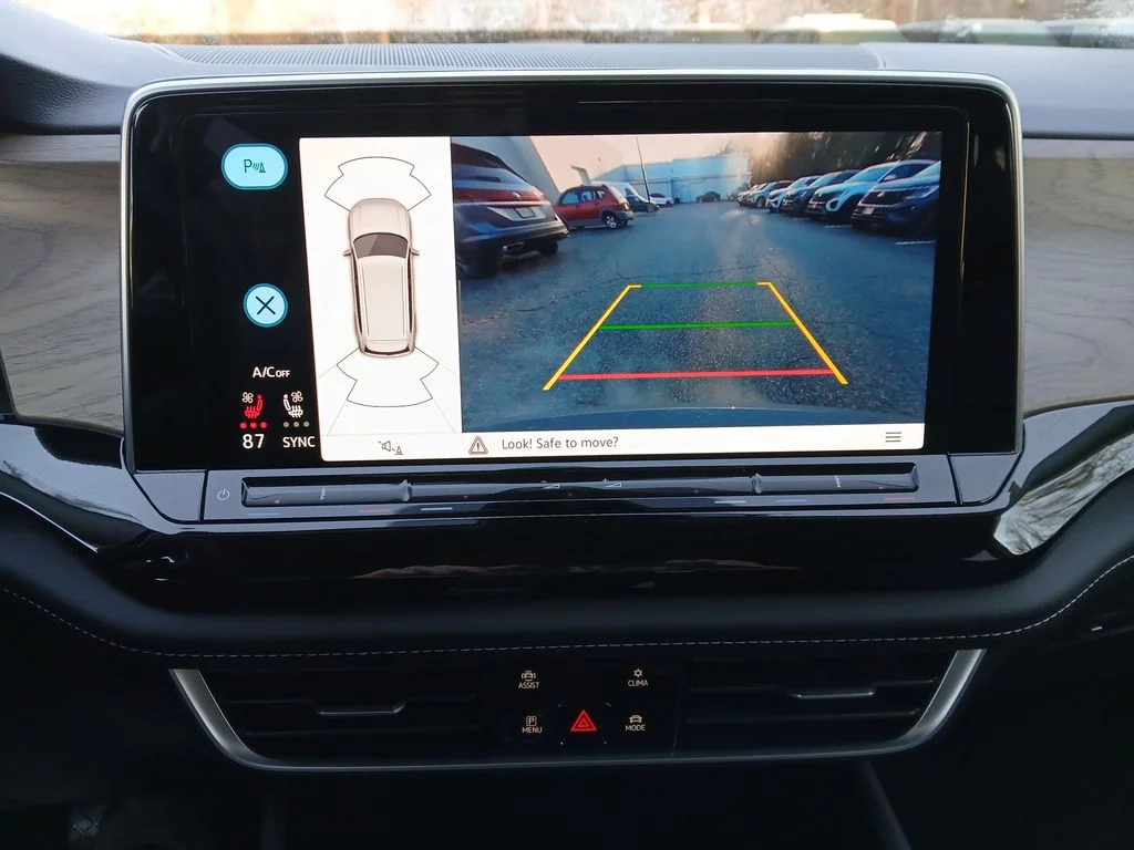 New 2025 Gray Volkswagen 2.0T SE w/Technology image 19