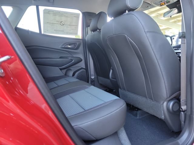2026 Chevrolet Trax LT - Photo 18