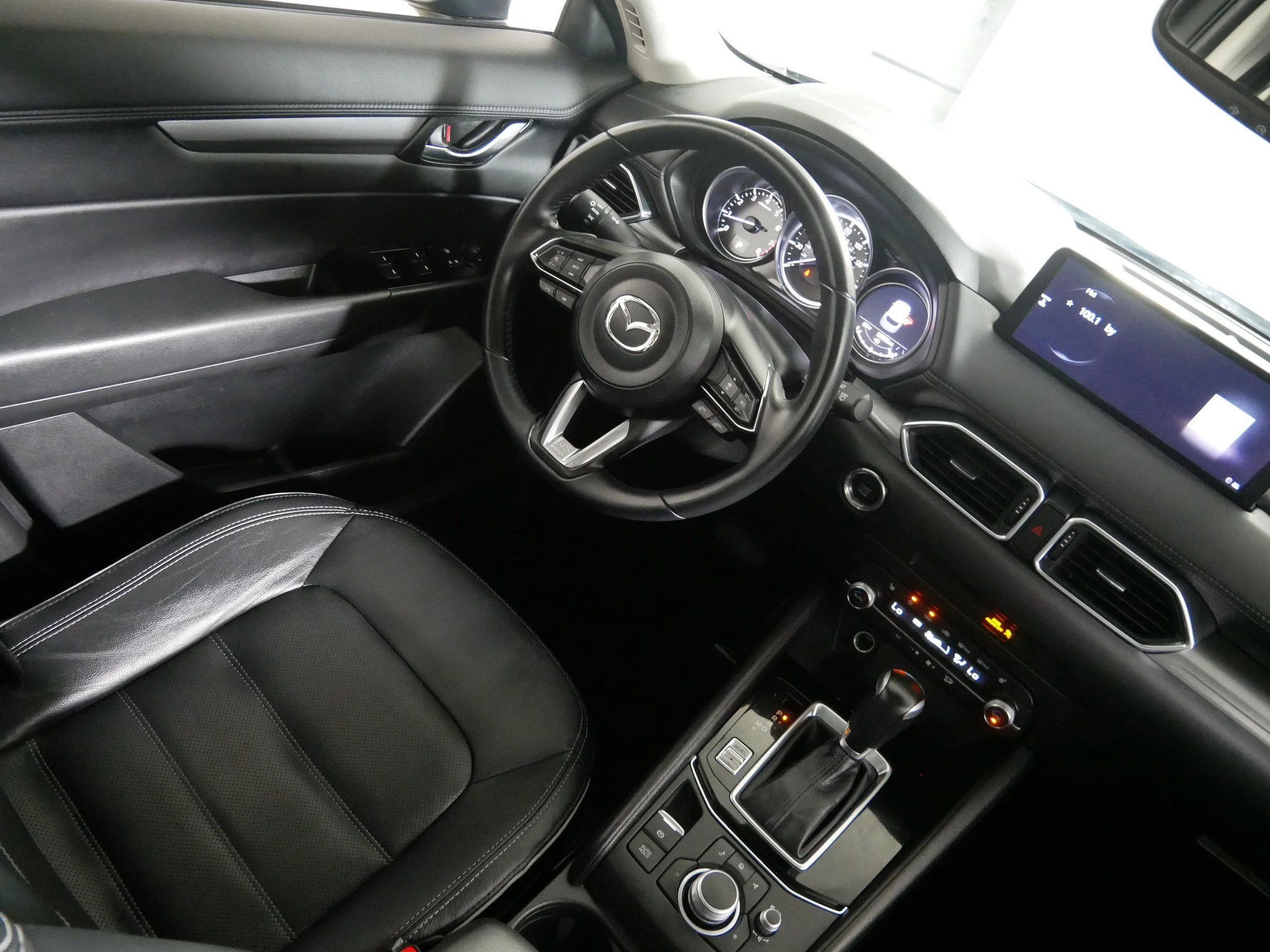 Used 2025 Deep Crystal Blue Mica Mazda 2.5 S Preferred Package image 9