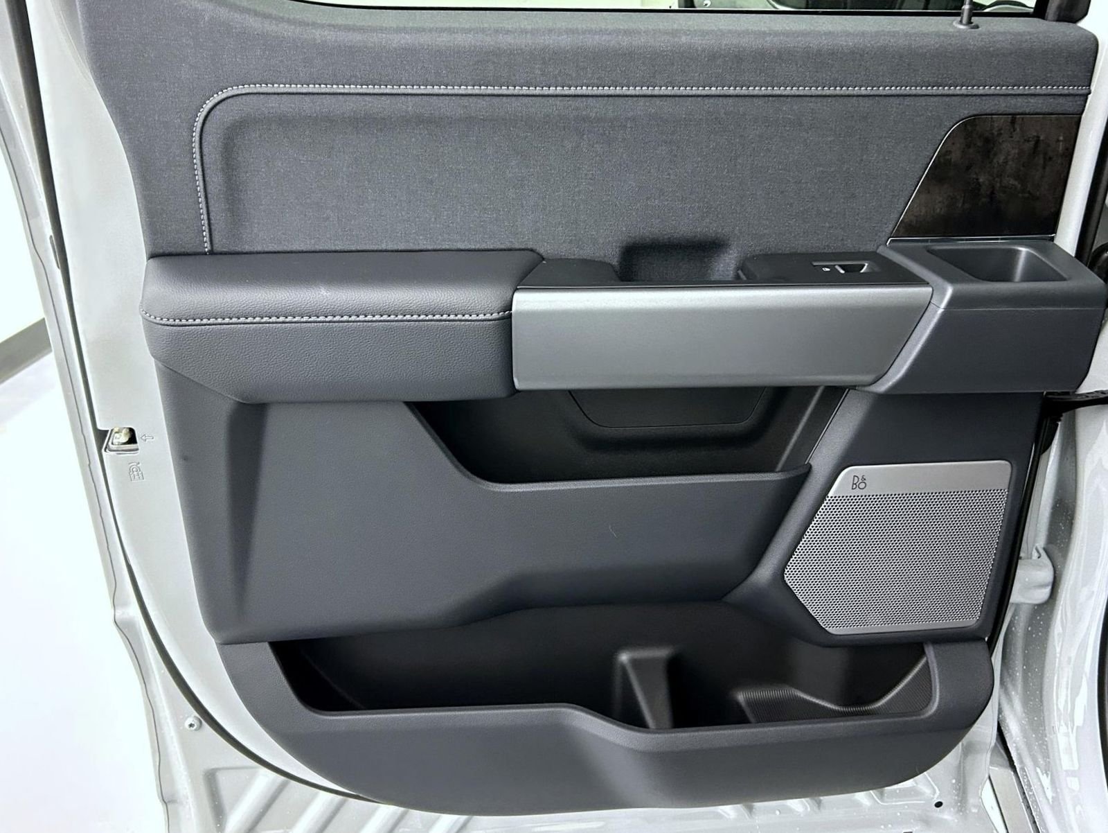 New 2026 Avalanche Ford Lariat image 20