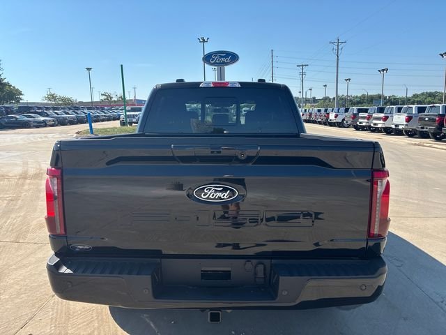 New 2026 Black Ford XLT image 5