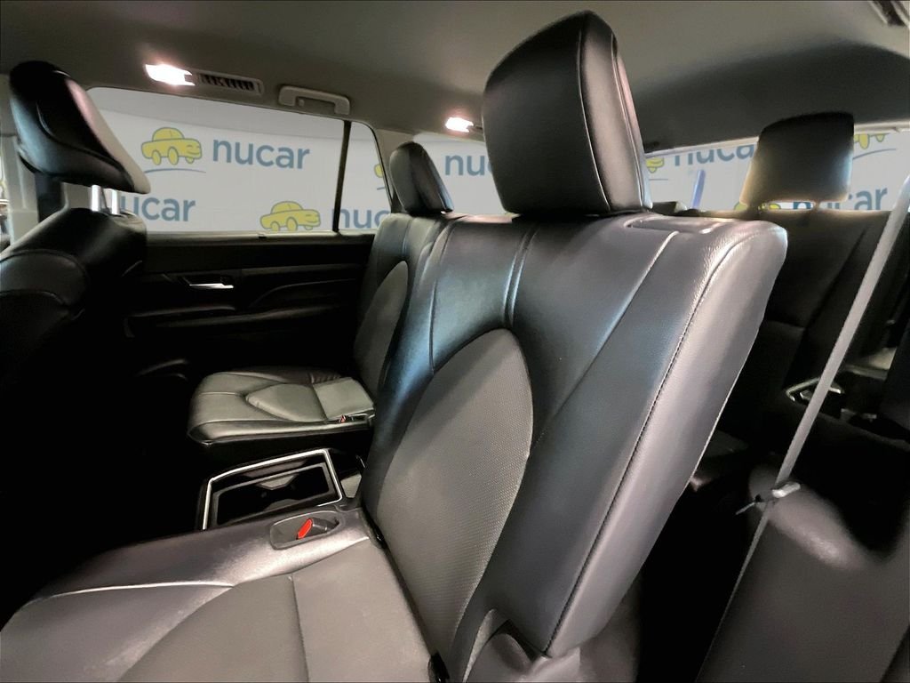 Certified Used 2025 Silver Toyota XLE image 15