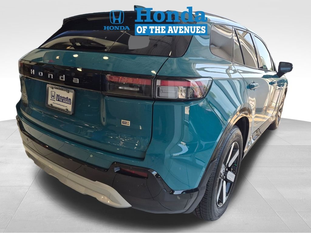 New 2026 North Shore Pearl Honda Touring image 5
