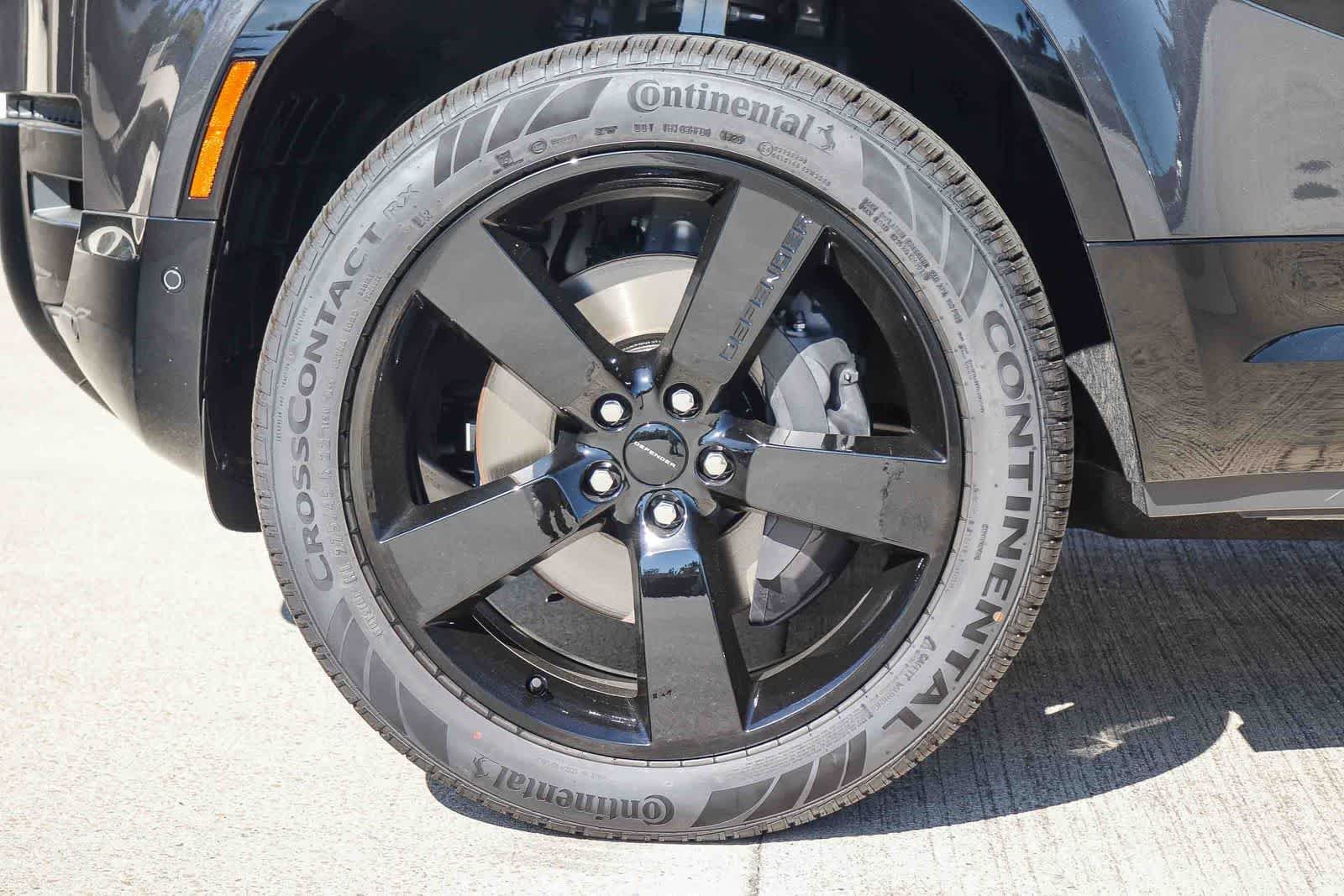 New 2026 Carpathian Grey Land Rover X-Dynamic SE image 8