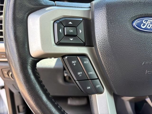 Used 2022 White Ford Lariat image 24