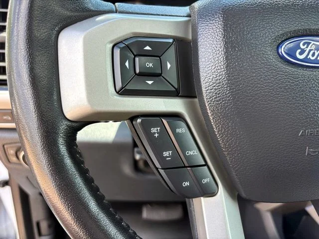 Used 2022 Oxford White Ford Lariat image 24
