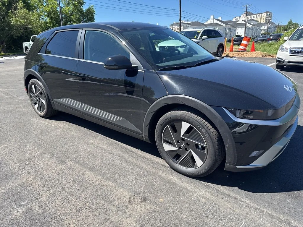 2026 Hyundai Ioniq 5 SEL AWD's photo