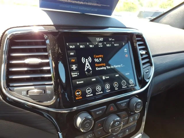 Used 2022 Red Jeep Laredo X image 26