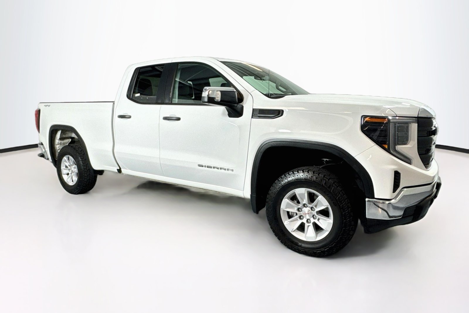 Used 2023 Summit White GMC Pro image 3