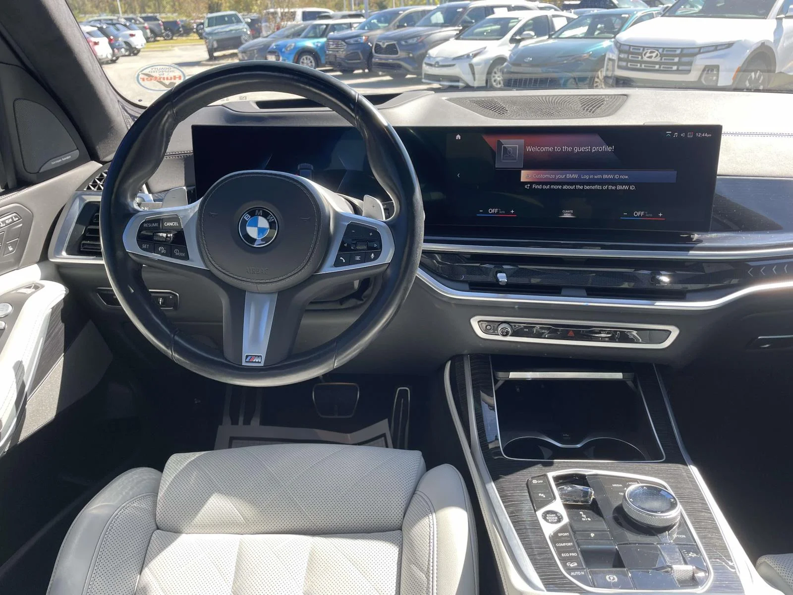 Used 2023 Skyscraper Grey Metallic BMW xDrive40i image 2