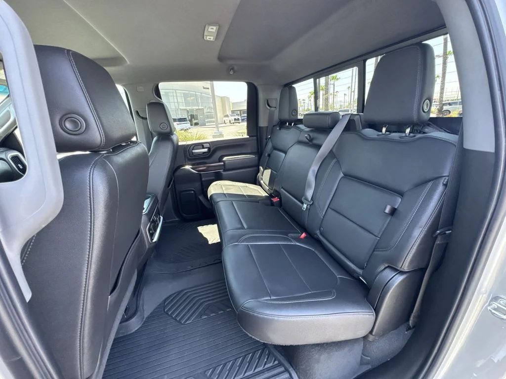 Used 2022 Silver GMC SLT image 26