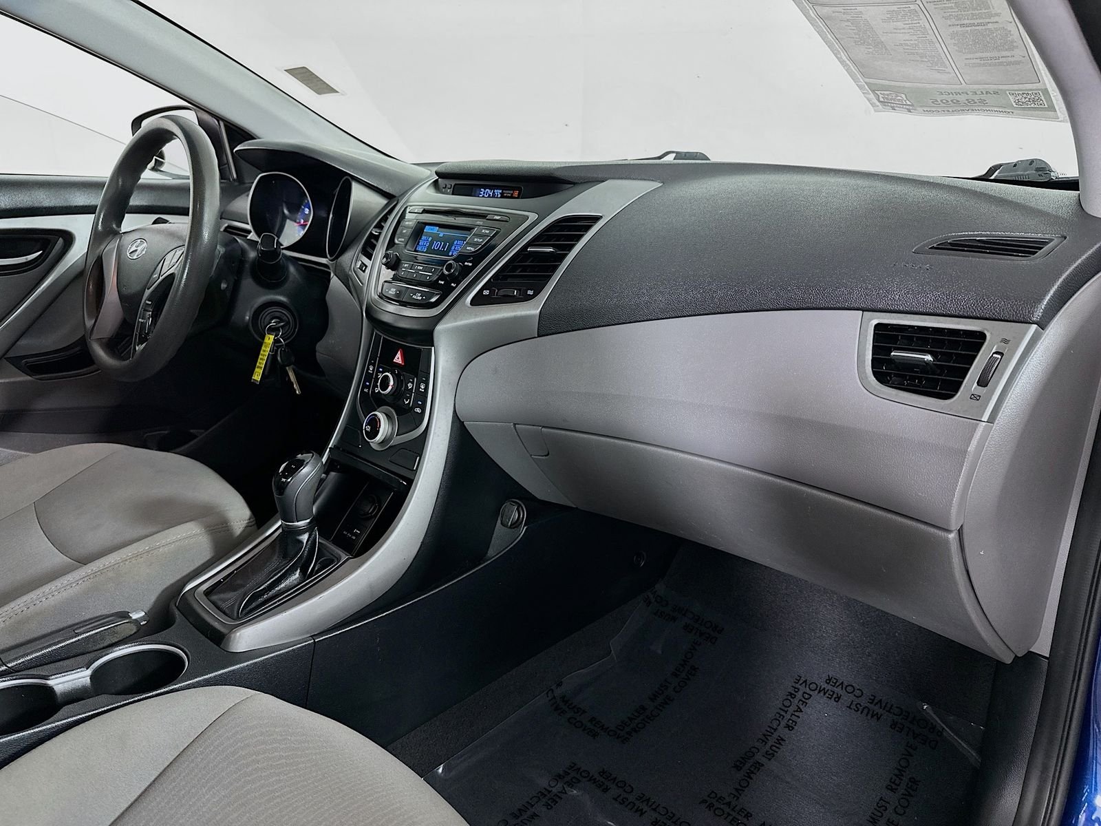 Used 2016 Lakeside Blue Hyundai SE image 26