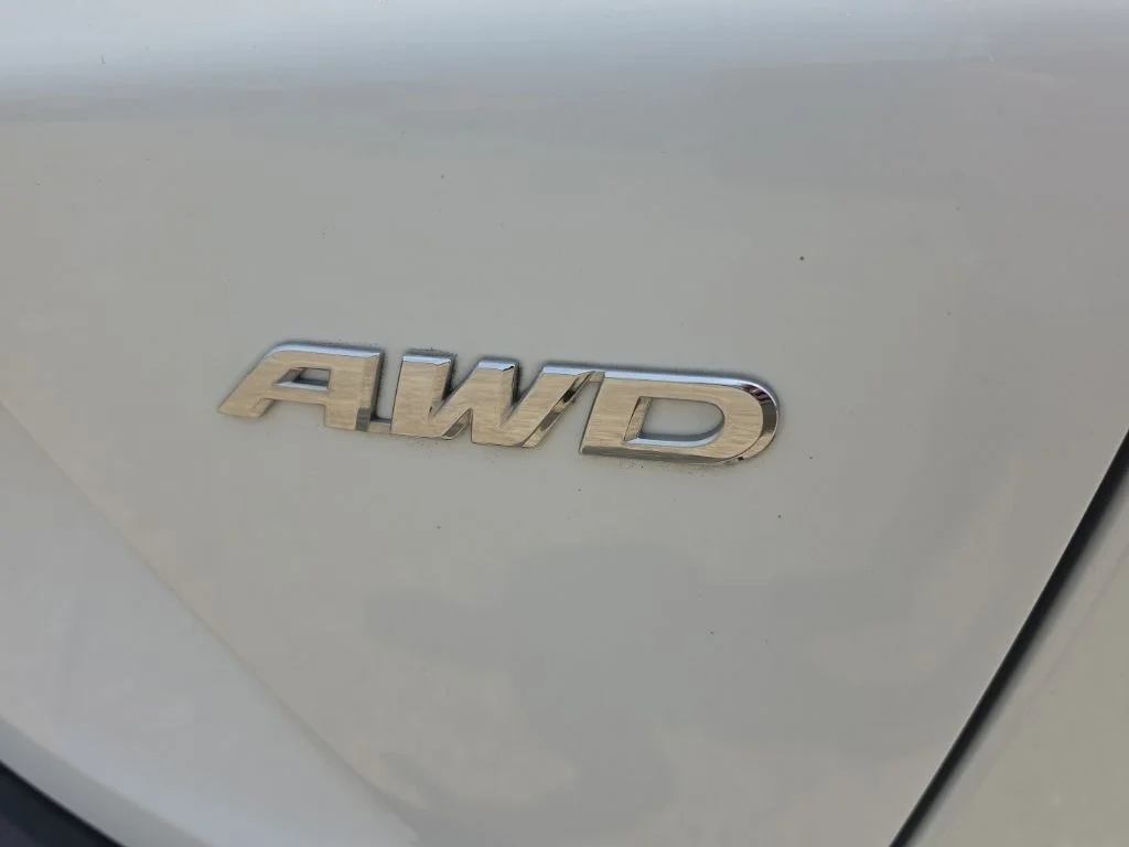 Used 2019 White Honda EX-L image 13