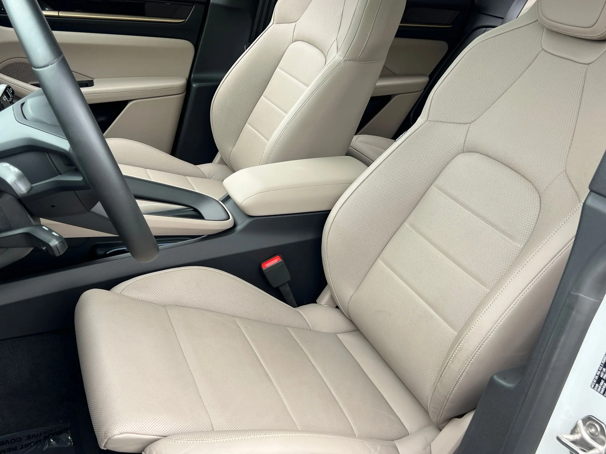 Used 2025 White Porsche 4 image 4