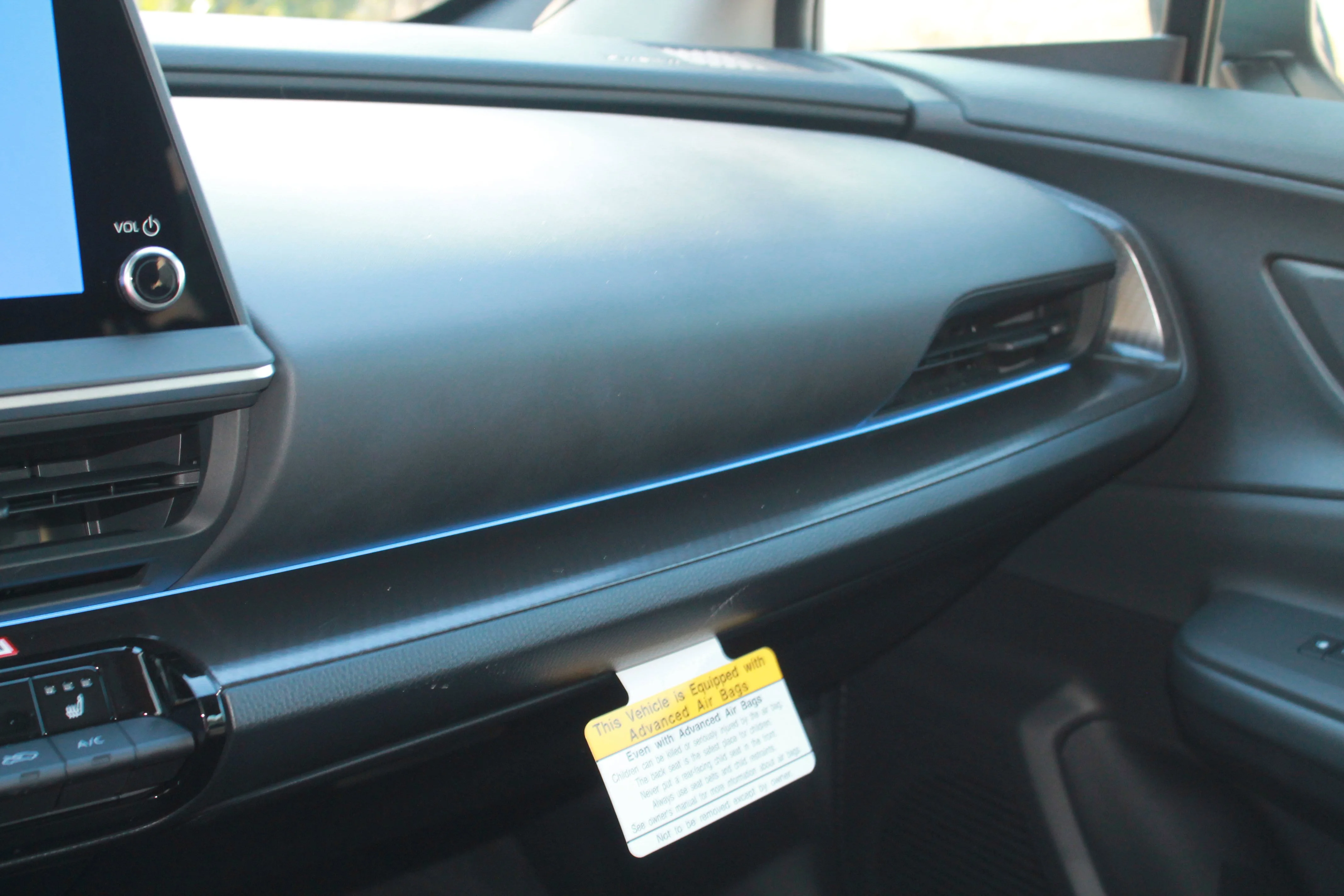2026 Toyota Prius Nightshade - Photo 22