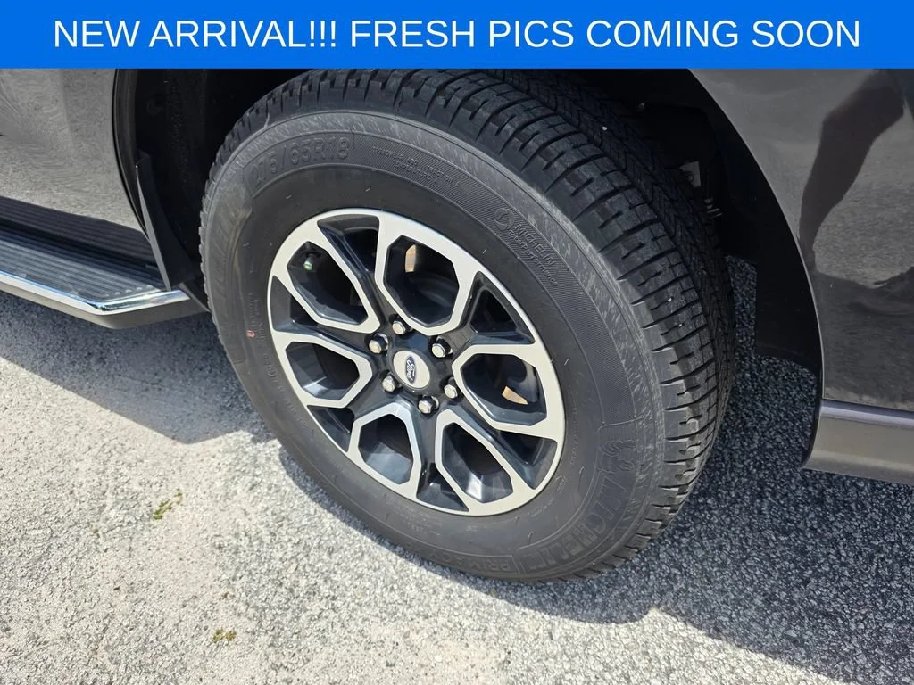 Used 2023 Gray Ford XLT image 7