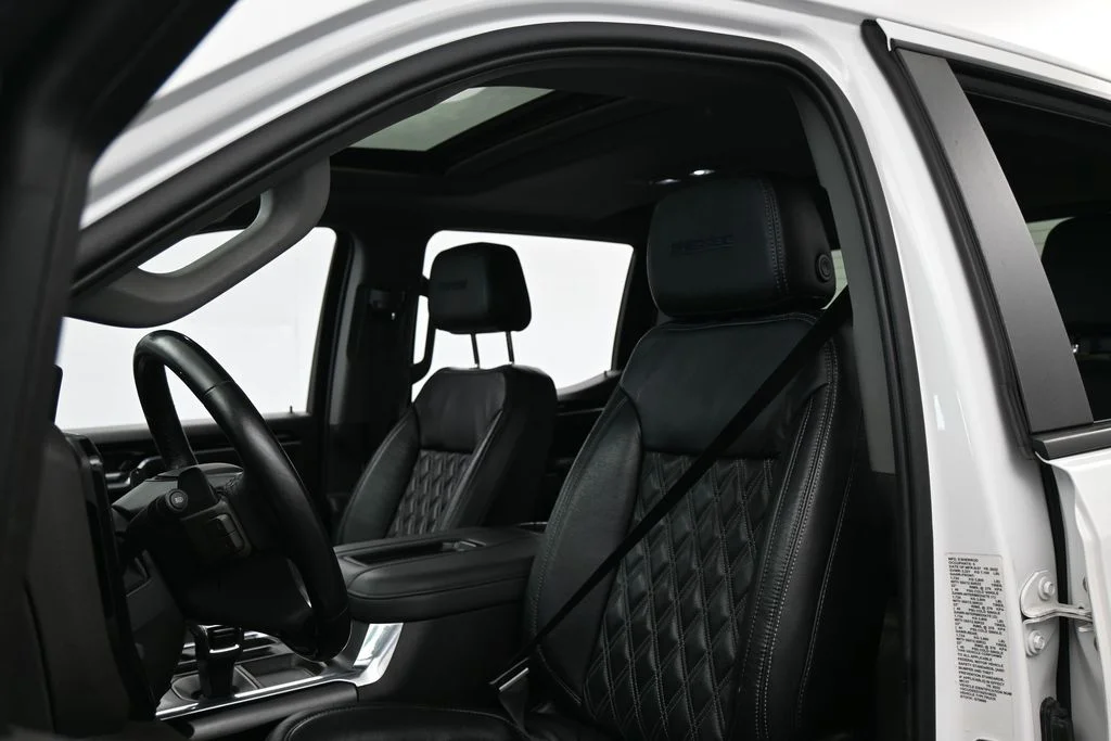 Used 2022 Summit White Chevrolet RST image 10