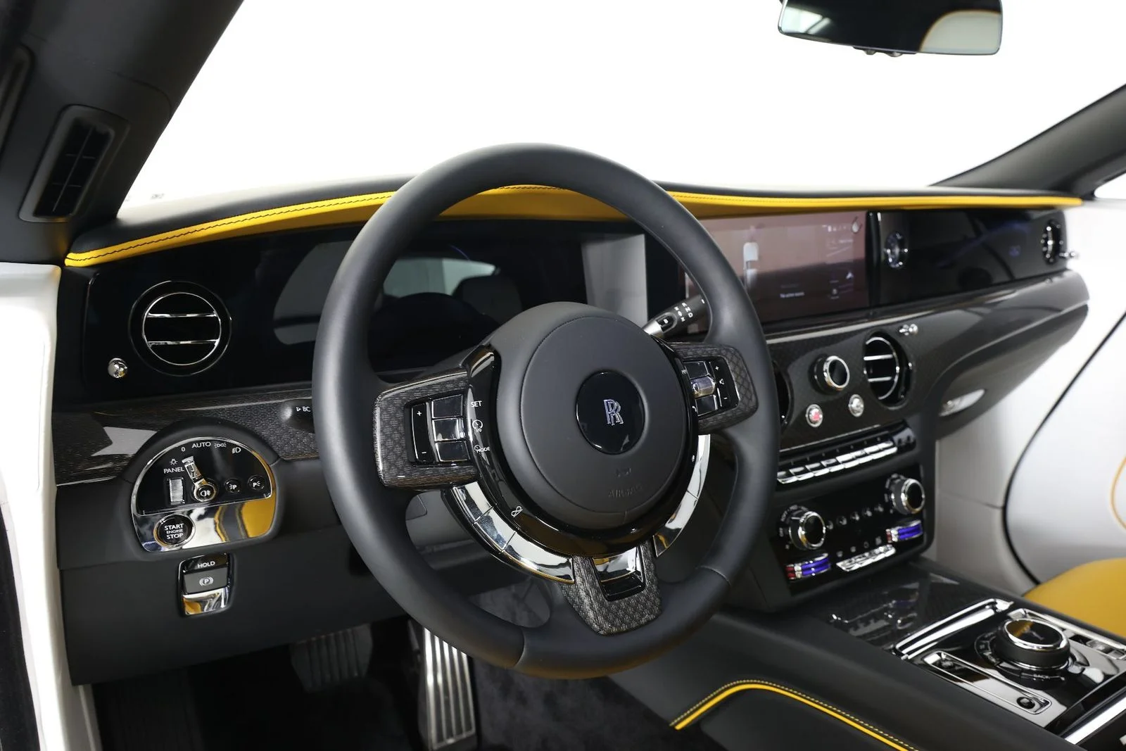New 2025 Arctic White Rolls-Royce Black Badge image 4